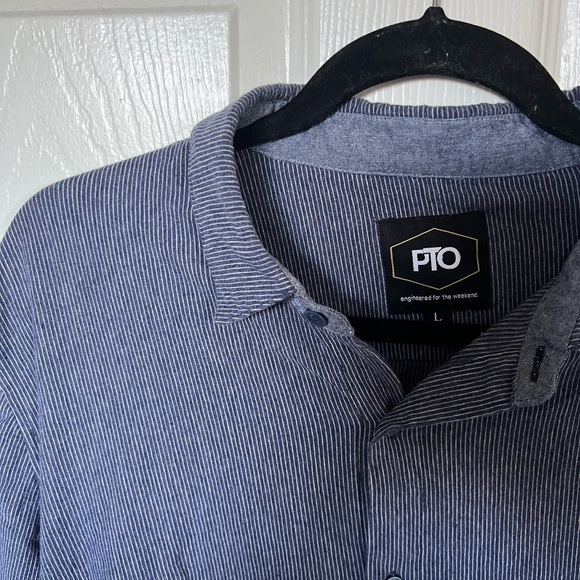 Short Sleeve Button Down - Picture 4 of 6